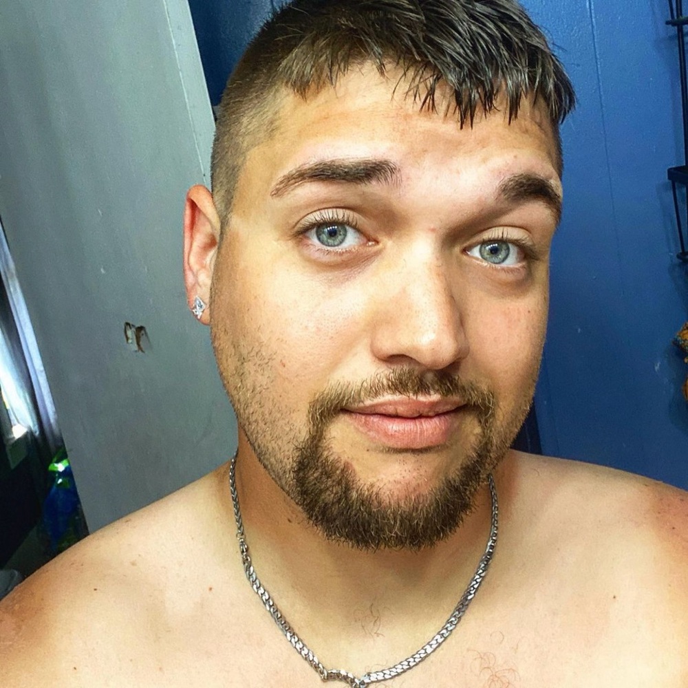 Meet your Posher, Devin
